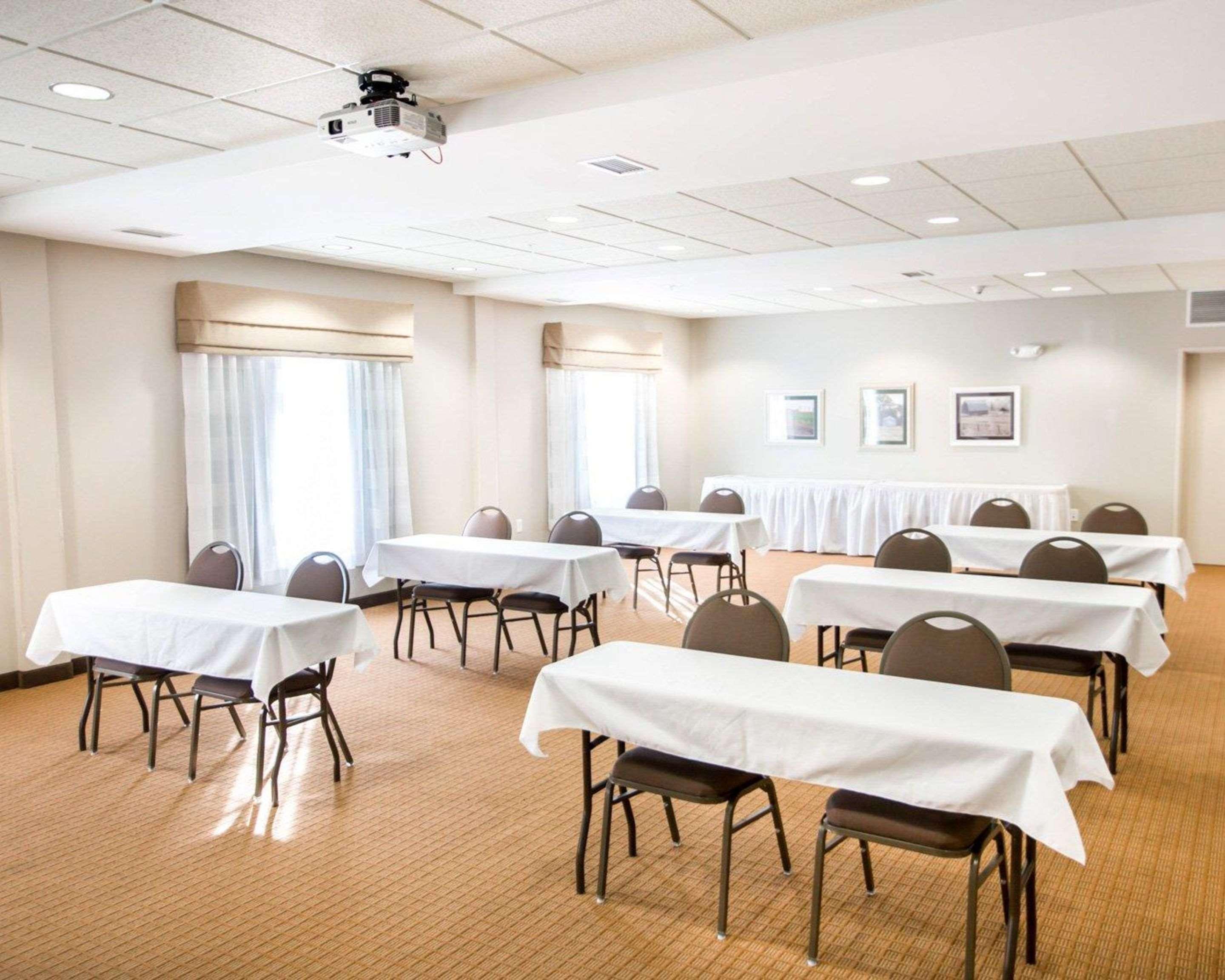 Sleep Inn & Suites Norton Buitenkant foto
